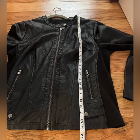 SEBBY Faux Leather Black Bomber/Motorcycle Women’s Jacket - Picture 6 of 13